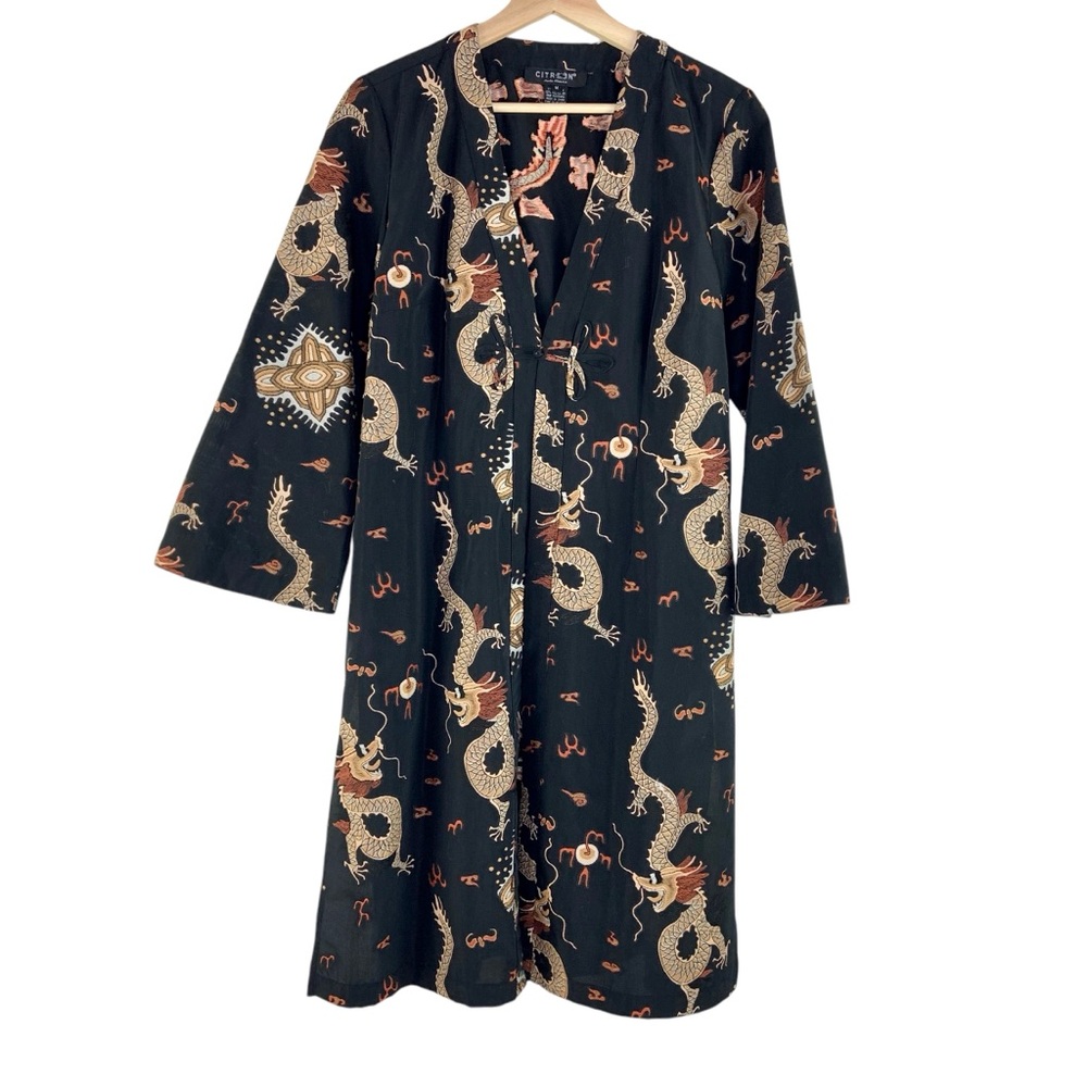Citron Embroidered Robe in Black with Dragon Motif